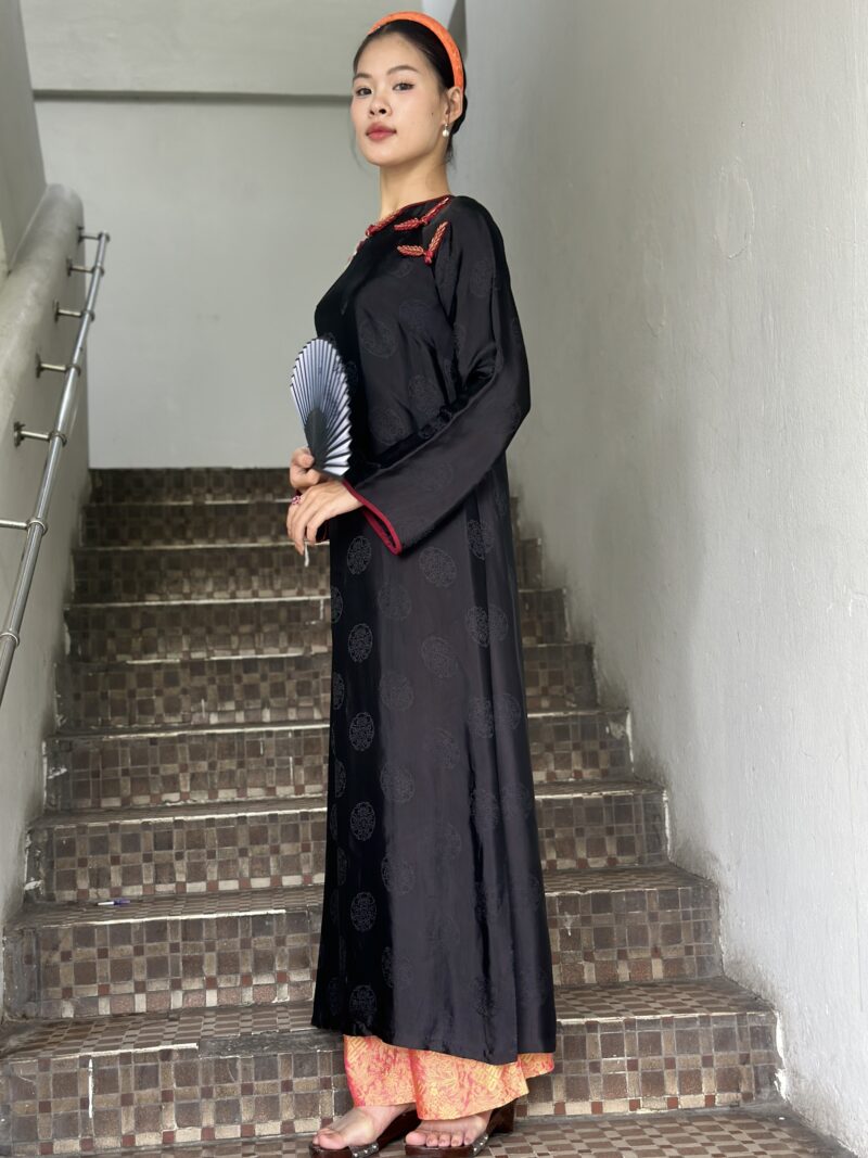 Áo dài Huyền Hỏa