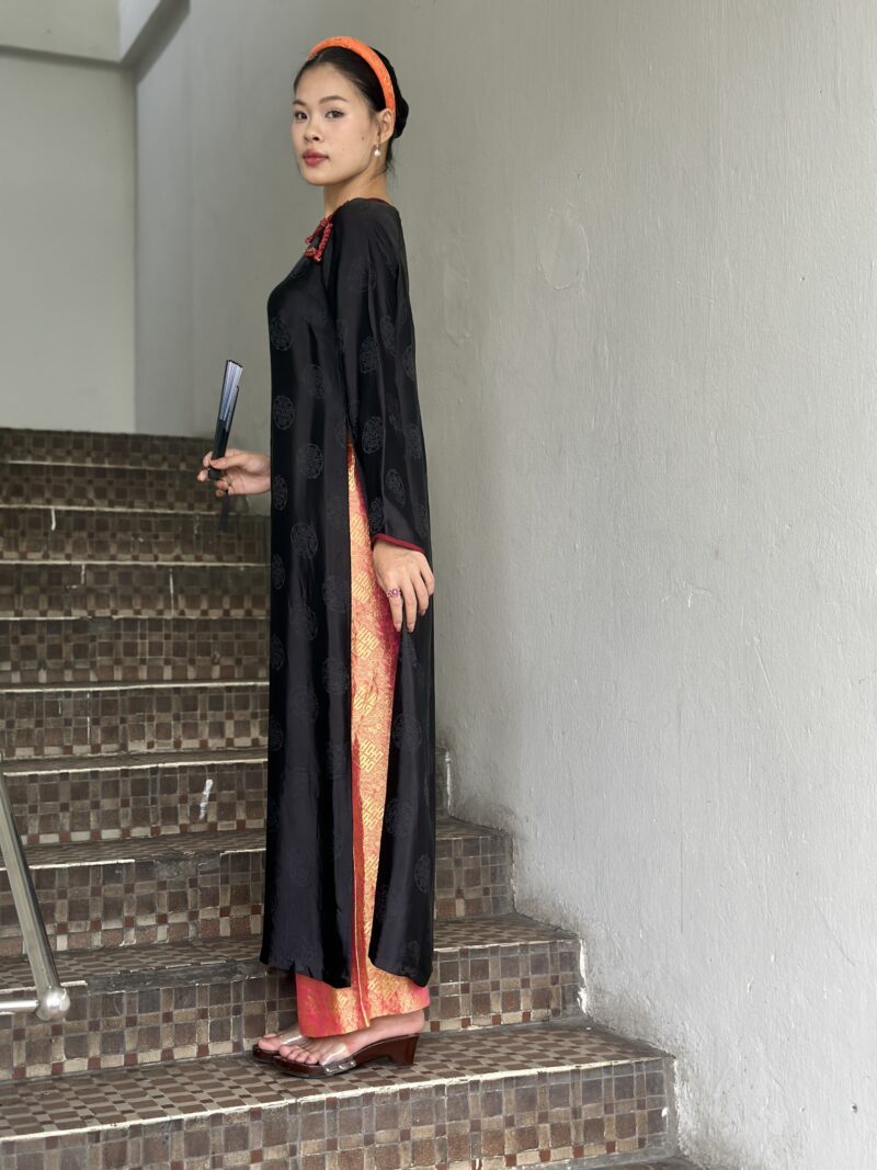 Áo dài Huyền Hỏa