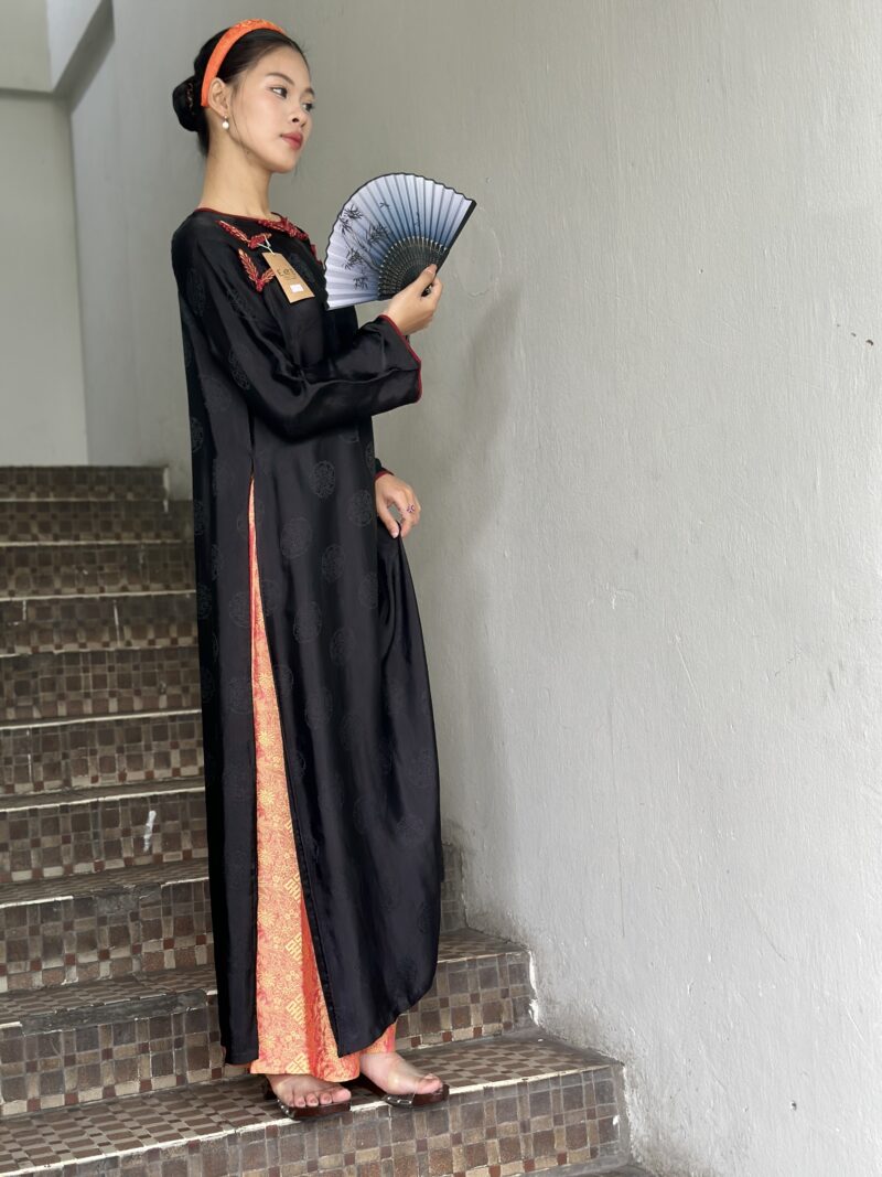 Áo dài Huyền Hỏa