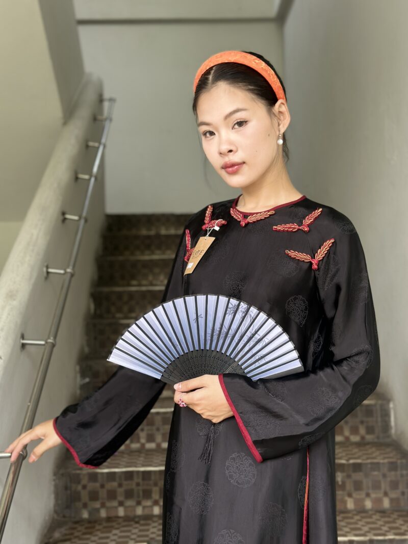 Áo dài Huyền Hỏa