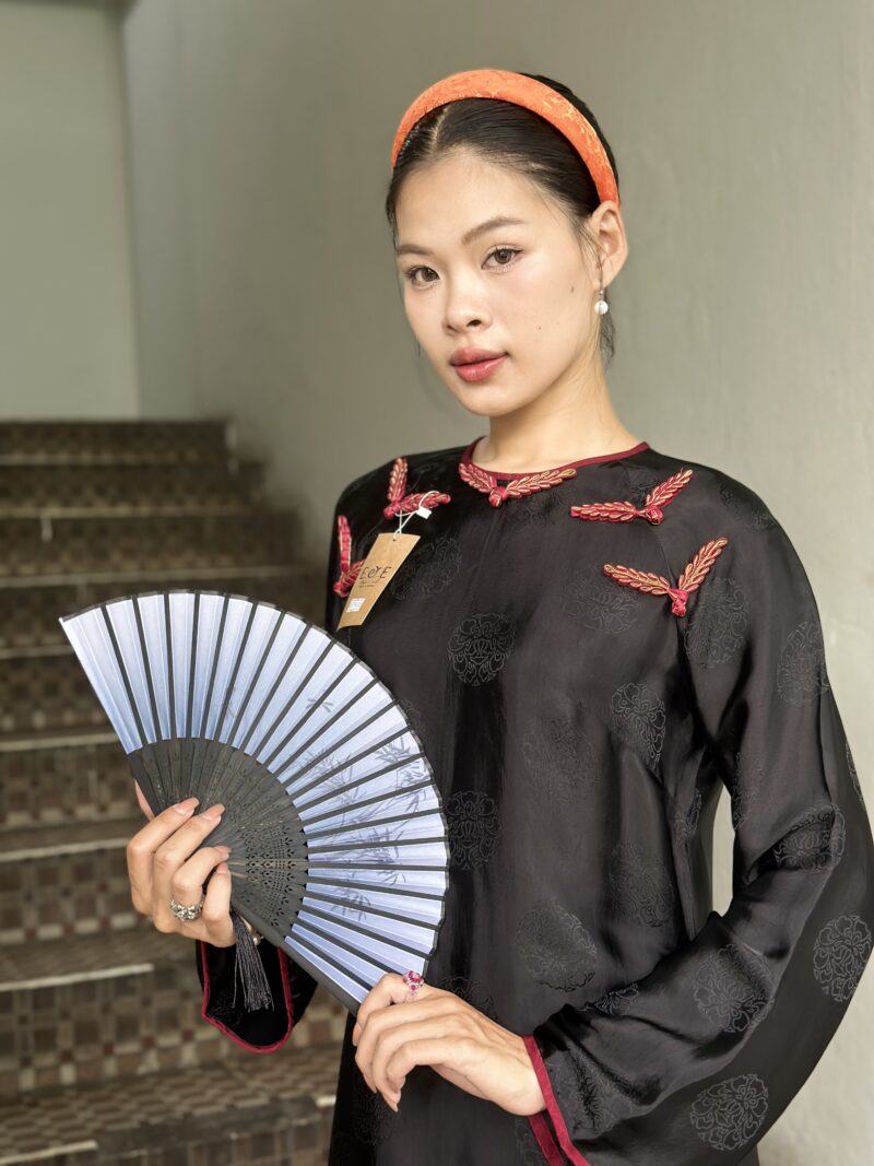 Áo dài Huyền Hỏa