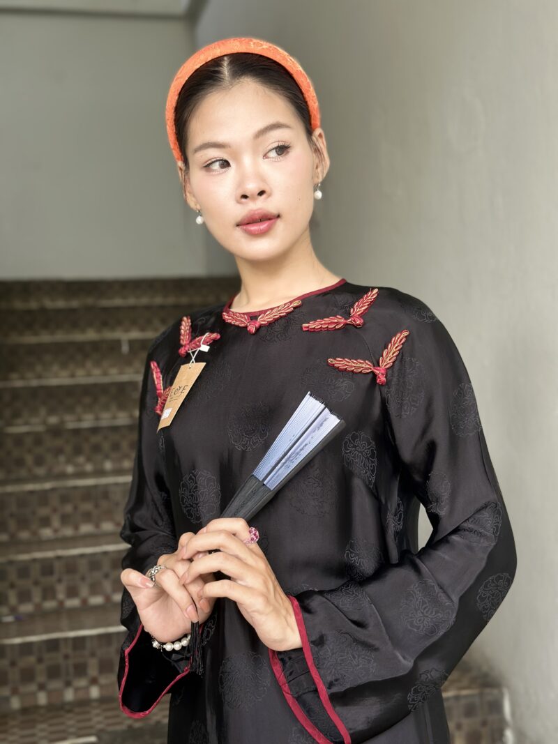 Áo dài Huyền Hỏa