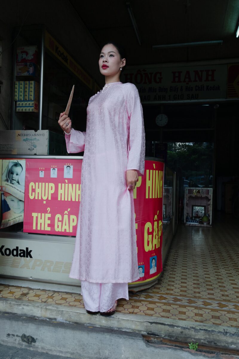 Áo dài Phấn Loang