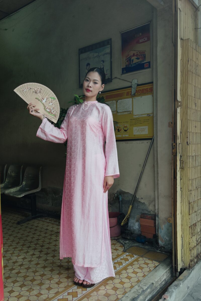 Áo dài Phấn Loang