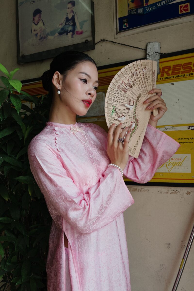 Áo dài Phấn Loang