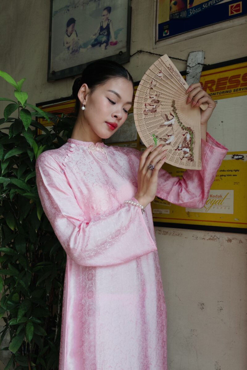 Áo dài Phấn Loang