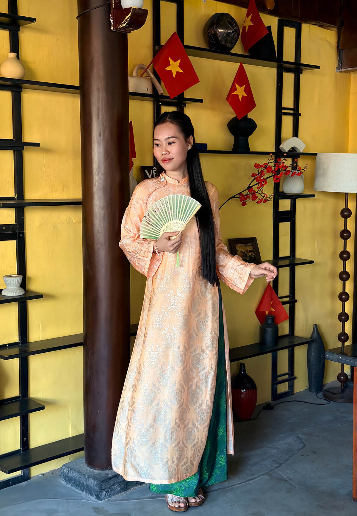 Áo dài kết duyên cam sữa