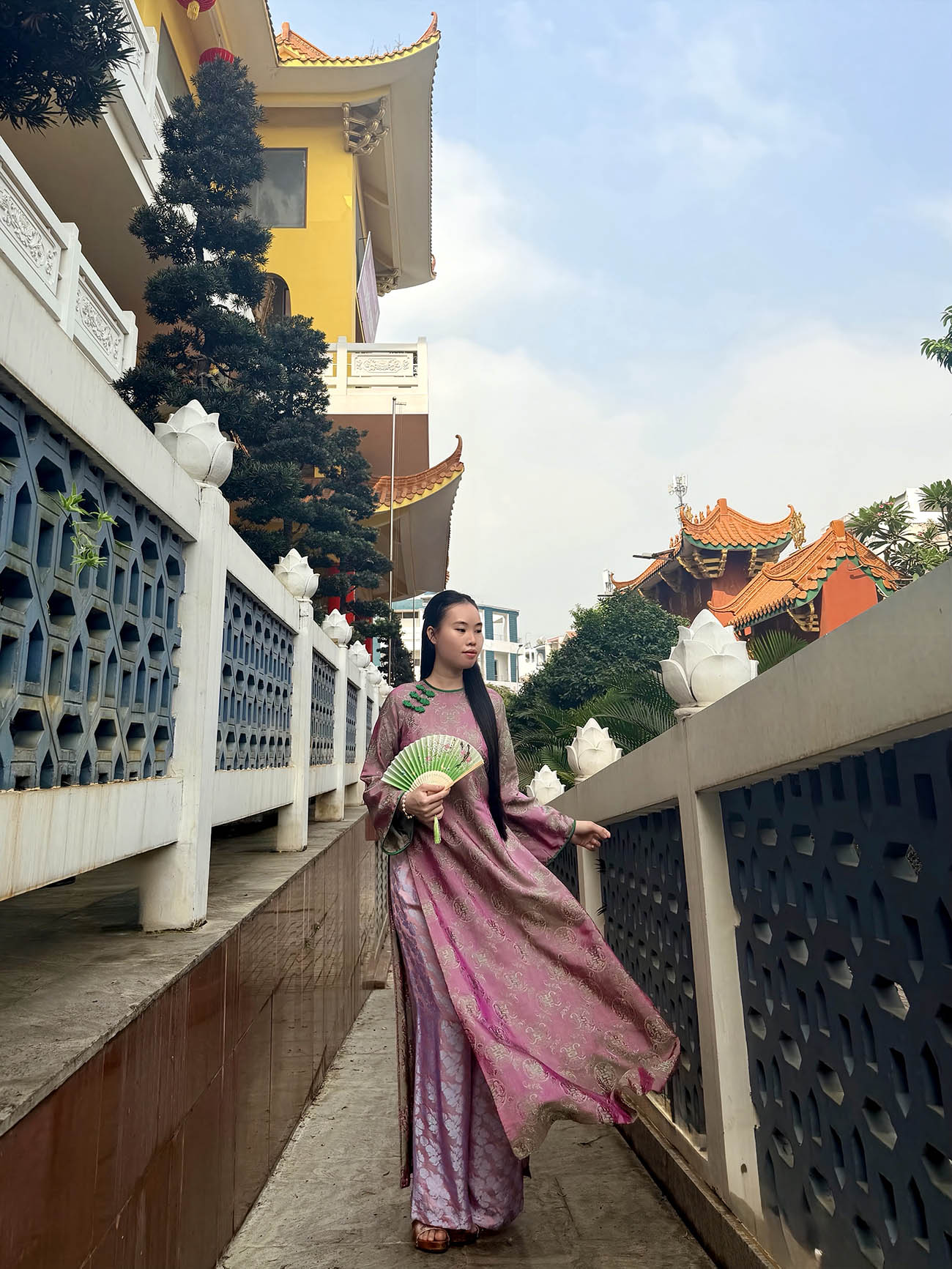 Áo dài lục sen Áo dài lục sen